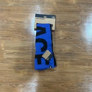 North face scarf